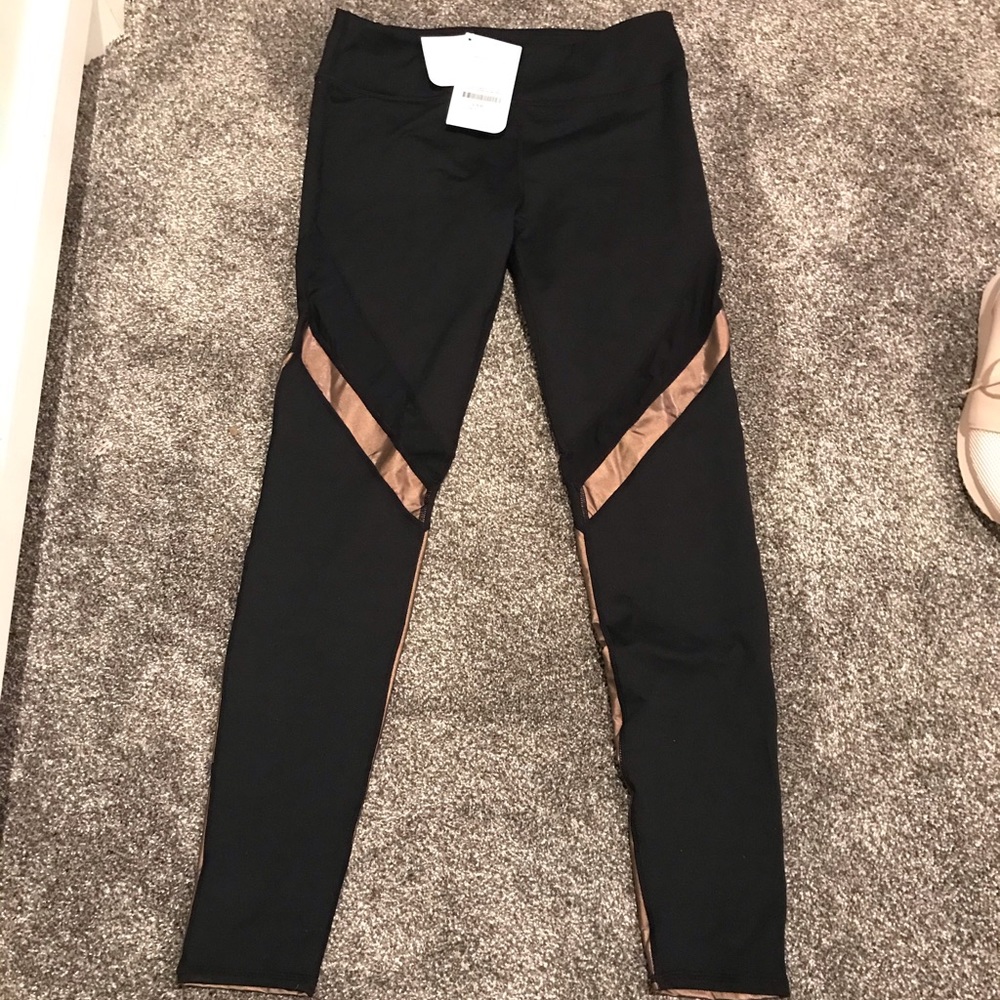 Fabletics Brogan Metallic Legging